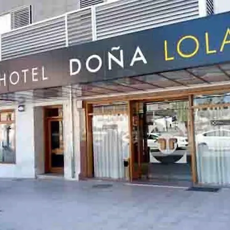 Hotel Dona Lola 3*